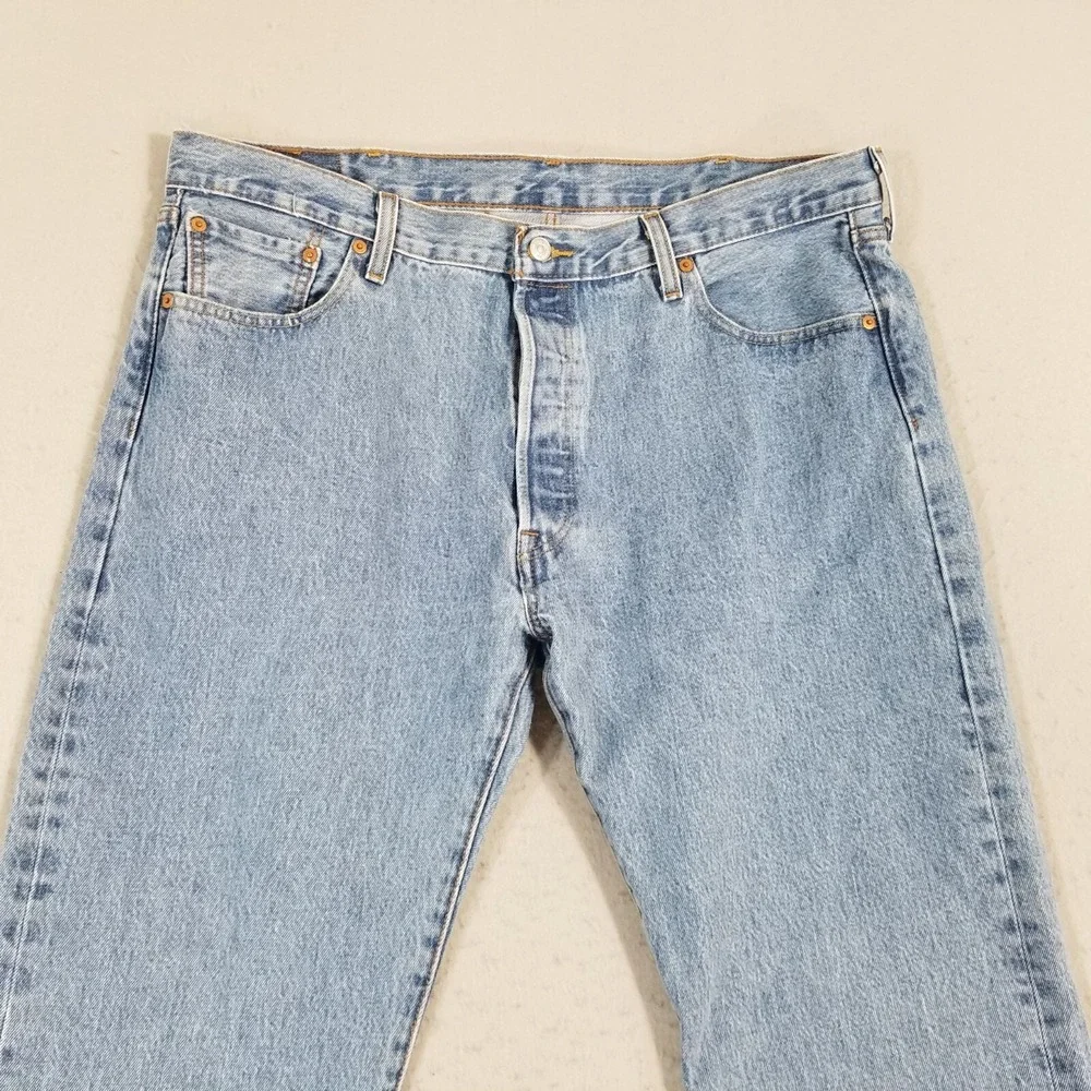 Levi's 501 jeans men's 40 x 30 original button fly blue denim pants retro